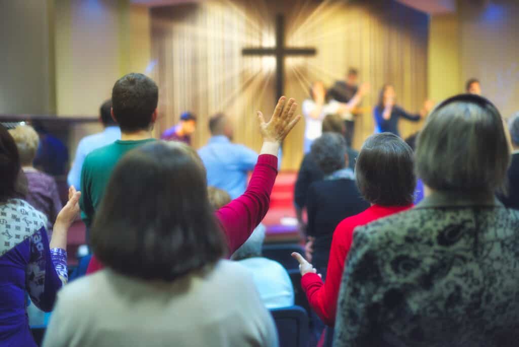 Christian,Congregation,Worship,God,Together,,With,Cross,With,Light,Rays Christian,Congregation,Worship,God,Together,,With,Cross,With,Light,Rays
